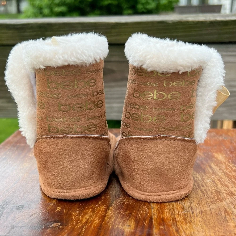 - Bebe Infant Sherpa Bow Boot SZ 1! LIKE NEW!